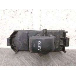 PULSANTIERA ALZAVETRO ALZACRISTALLI POST. DX TOYOTA AVENSIS VERSO COD. 514746  2400000111870