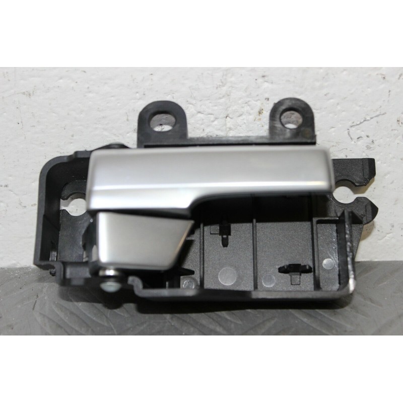 MANIGLIA INTERNA SPORTELLO ANT. DX FORD FOCUS SW 2004-2011 COD. 8M51-R22600-AA  2400000010200