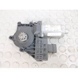 Motorino alzavetro ant dx Opel Zafira B del 2006 cod 0130821455  1677771299439