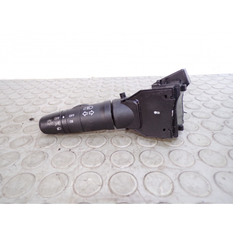 Devioluci leva sx Nissan Micra k12 del 2004 cod 255408h703  1679583641031