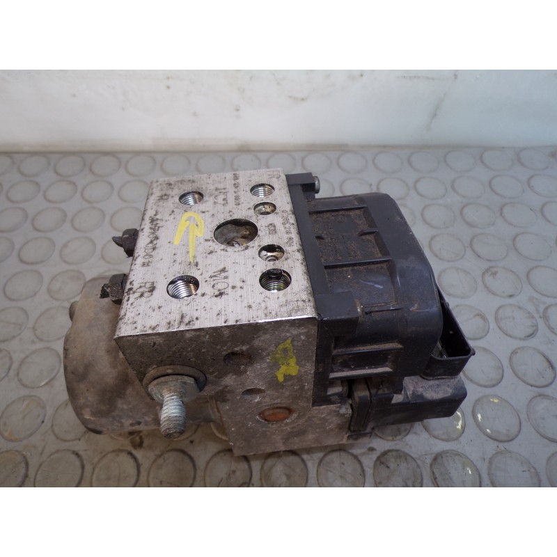 Centralina pompa abs Toyota Yaris 1.3 b dal 1999 al 2004 cod 445100d011  1680874257268