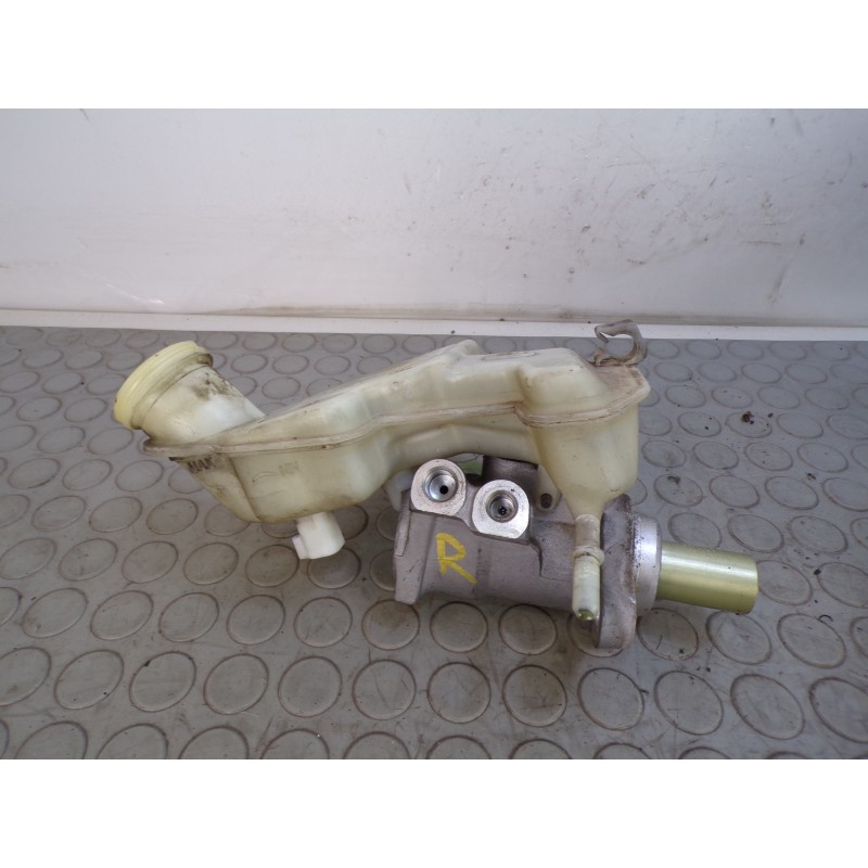 Vaschetta pompa freni Ford Fiesta V dal 2002 al 2008 cod 0335088494  1681222274005