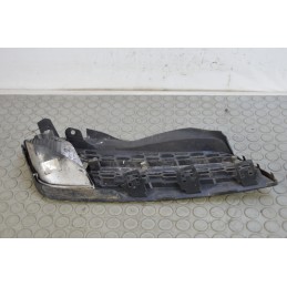 Freccia griglia paraurti ant sx Nissan Micra K11 dal 2003 al 2010 cod 62330bc400  1685542295993