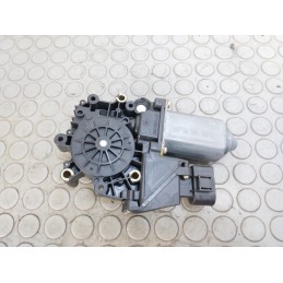 Motorino alzavetro ant dx Audi A4 B5 dal 1994 al 2001 cod 8d0959802d  1687184595387