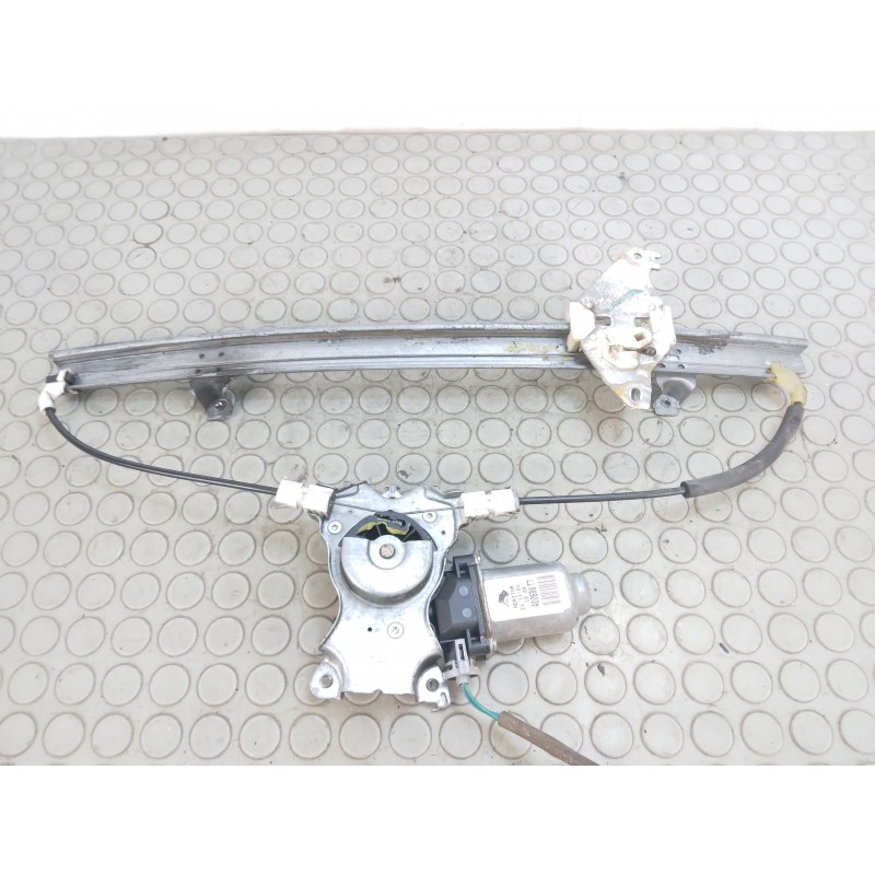 Motorino alzavetro ant dx Nissan Almera Tino dal 1998 al 2006 cod 40069877  1688482317503