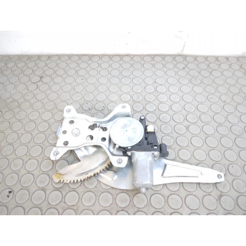 Motorino alzavetro post dx Fiat Sedici dal 2005 al 2014 cod 83530-79j00  1693235184349