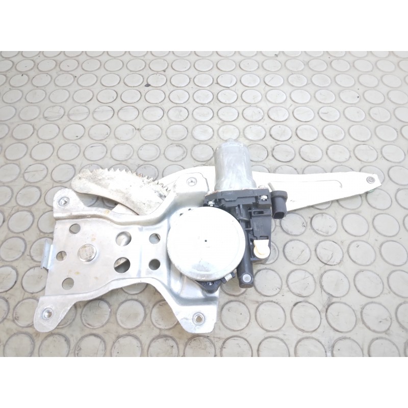 Motorino alzavetro posteriore sinistro Fiat Sedici dal 2005 al 2014 cod 83560-79j00  1693406828201