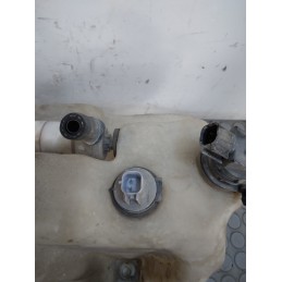 Vaschetta acqua tergicristalli Chrysler 30 C dal 2004 al 2011 cod 04805740aa  1698420486833