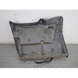 Cassettino portaoggetti lato guida ginocchia pulsante apri portellone Hyundai Tucson dal 2004 al 2011 cod 84752-2e000  170066...