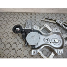 Motorino alzavetro ant dx Toyota Yaris I serie dal 1999 al 2004 cod 85710-0d100  1700748646063