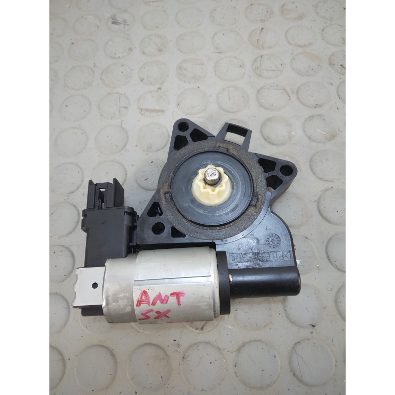 Motorino alzavetro ant dx Mazda 3 dal 2003 al 2009 cod gj6a5958x  1701704134143