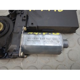 Motorino alzavetro post dx Audi A4 B6 8E Avant dal 2000 al 2004 cod 0130821766 5wk47011bbf  1701790559288