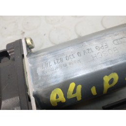 Motorino alzavetro post sx Audi A4 B6 8e Audi A4 Avant dal 2000 al 2004 cod 0130821767 5wk47009bbf  1701791996501