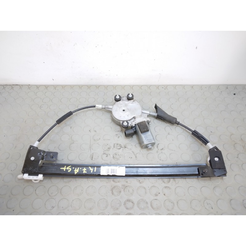 Motorino alzavetro ant dx Alfa Romeo 147 dal 2000 al 2010 cod 32.221.001  1702655222828