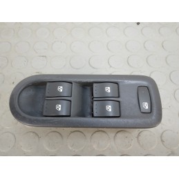 Pulsantiera alzavetro ant sx Renault Scenic II serie dal 2003 al 2009 cod 156018070  1703777412401