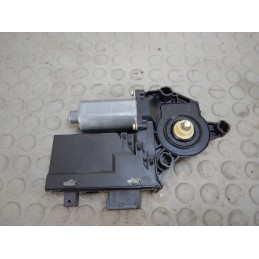 Motorino alzavetro ant dx Peugeot 307 berlina dal 2001 al 2005 cod 0130821766 9637131180  1703867303732