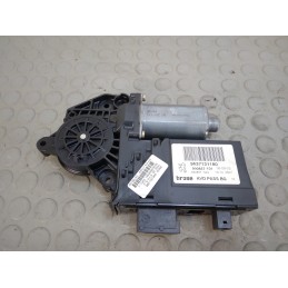 Motorino alzavetro ant dx Peugeot 307 berlina dal 2001 al 2005 cod 0130821766 9637131180  1703867303732