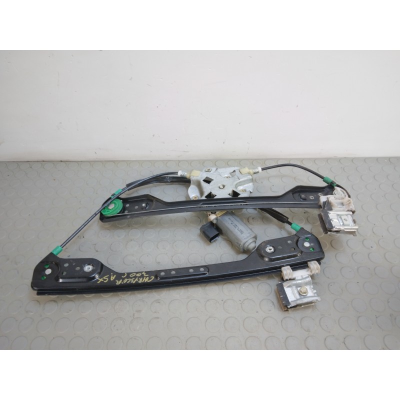 Motorino alzavetro ant sx Chrysler 300 C dal 2004 al 2010 cod 994668-100  1704469081929