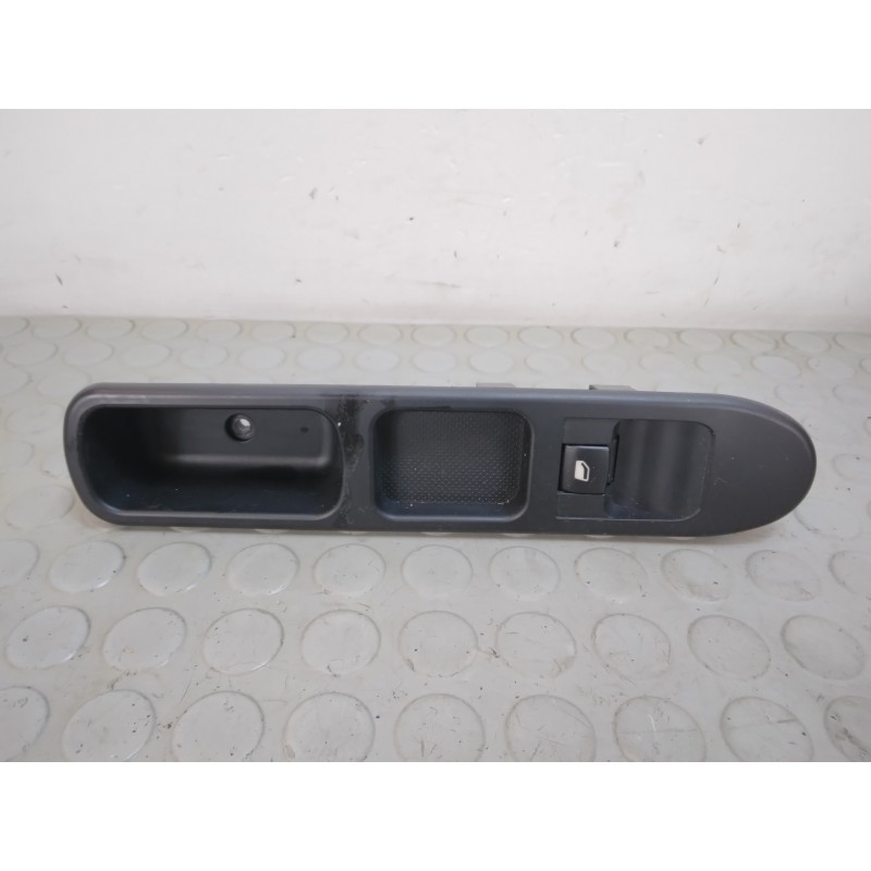 Pulsantiera alzavetro ant dx Peugeot 207 dal 2006 al 2015  1704816652451