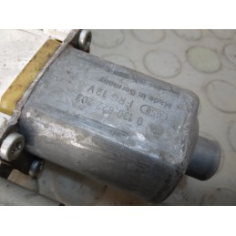 Motorino alzavetro ant dx Nissan Micra K12 dal 2002 al 2010 cod 0130822203  1704903536787