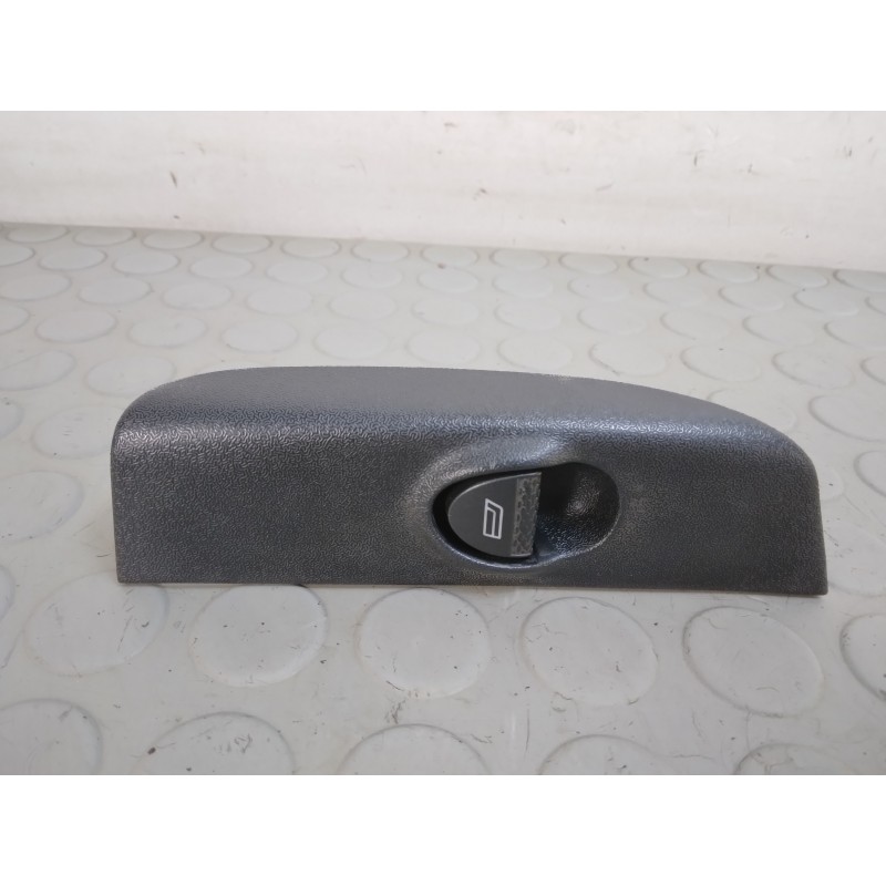 Pulsantiera alzavetro ant dx Fiat Multipla II serie dal 2004 al 2010  1706884680909