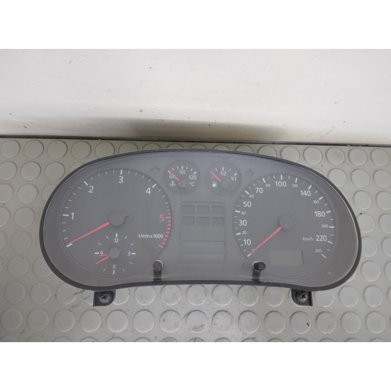 Contachilometri quadro strumenti Audi A3 8L 1.9 Tdi dal 1996 al 2003 cod 8l0919860d  1707919806646