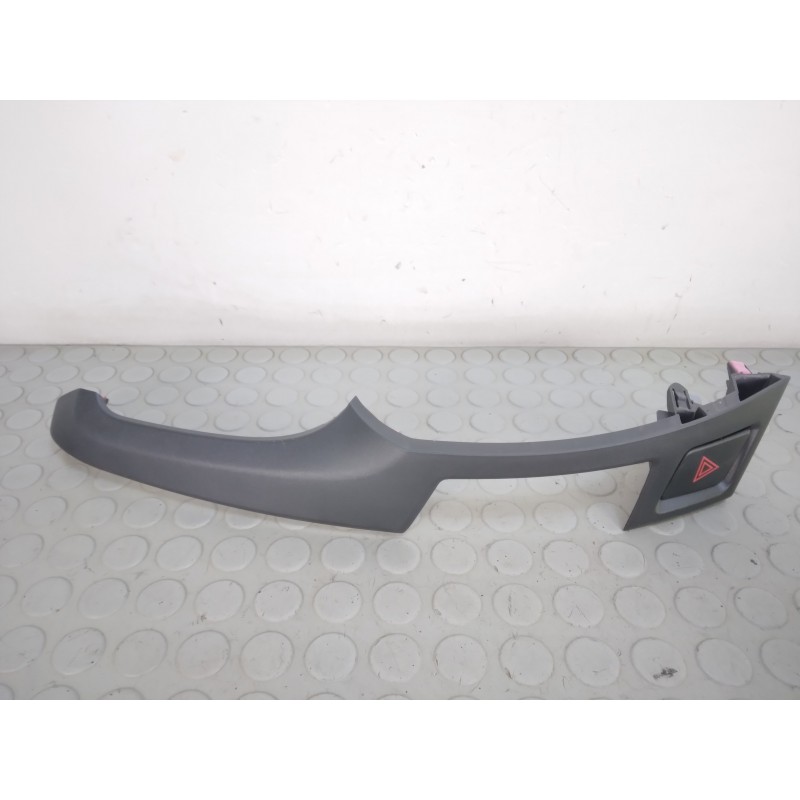 Modanatura cruscotto pulsante 4 frecce Toyota Yaris II serie dal 2004 al 2011 cod 55436-0d010  1707922409063