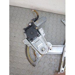 Motorino alzavetro ant dx Toyota Yaris 5p I serie dal 1999 al 2005 cod 0130822017  1708075441238