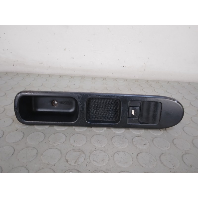 Pulsantiera alzavetro ant dx Peugeot 307 dal 2001 al 2009 cod 96351625xt  1708435670797