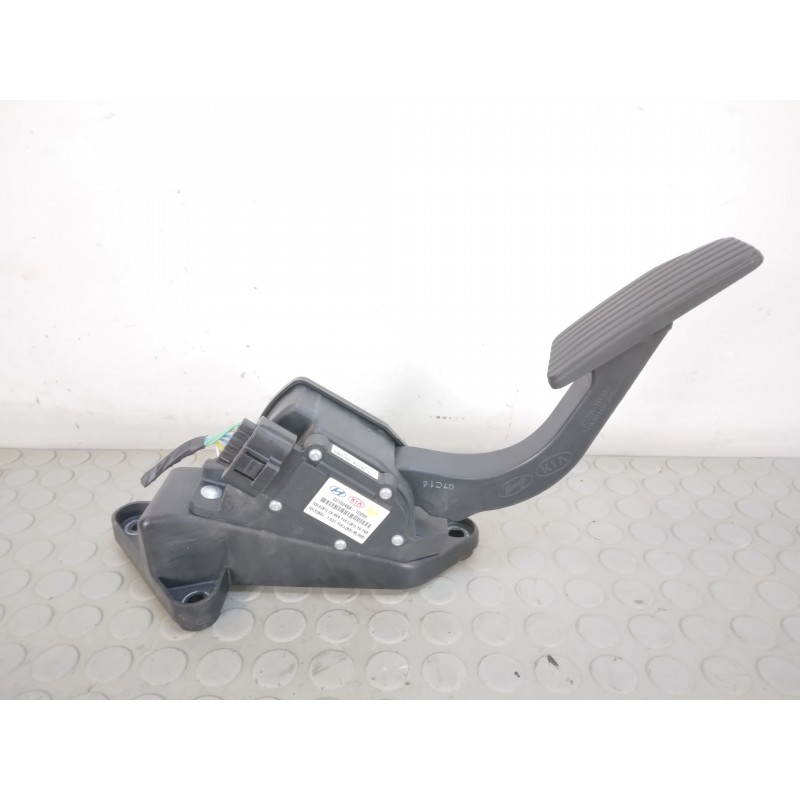 Pedale acceleratore Kia Carens 2.0 Crdi dal 2002 al 2006 II serie cod cc10248a-1d200  1708445623813