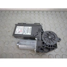 Motorino alzavetro ant dx Audi A4 8E B7 dal 2004 al 2009 cod 8e1959802g 0130821764  1709905424810