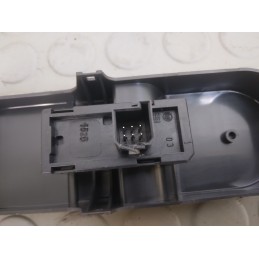 Pulsantiera alzavetro ant dx Opel Astra H dal 2004 al 2011 cod 13197132  1710424712524