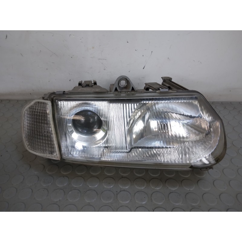 Faro fanale proiettore ant dx Alfa Romeo 146 dal 1995 al 2001 cod 303-143120  1710865288855