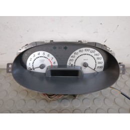 Contachilometri quadro strumenti Toyota Yaris dal 1999 al 2002 cod 83800-52330  1713870016666