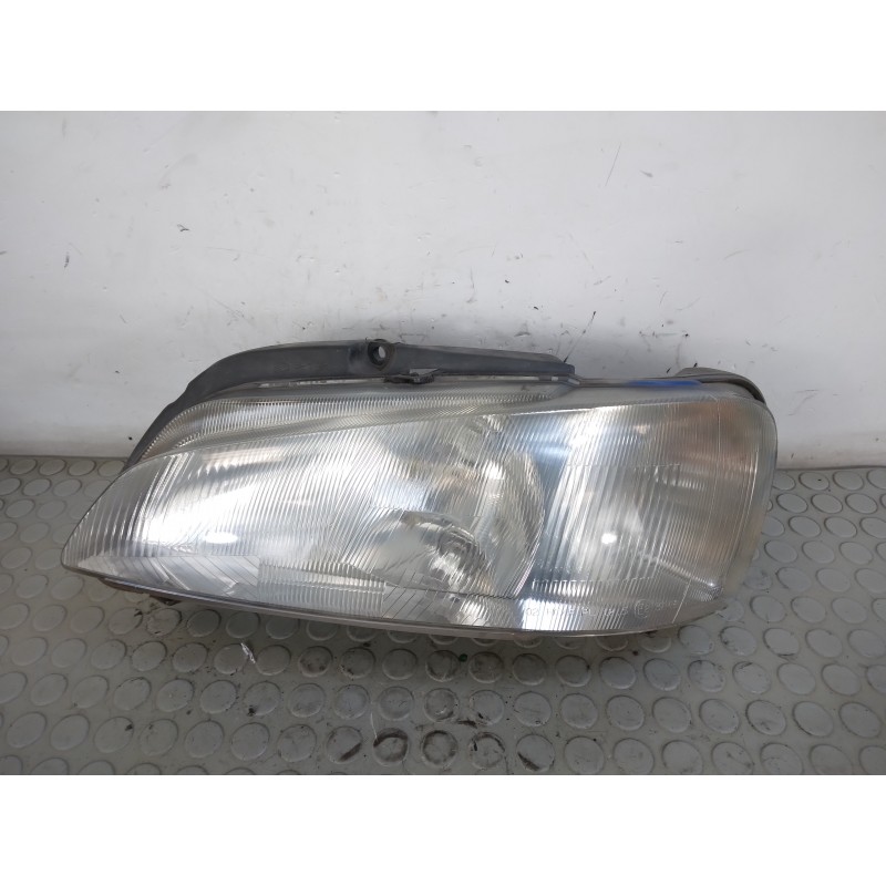 Faro fanale proiettore ant sx Peugeot 106 dal 1991 al 2004 cod 88202144  1715004510255