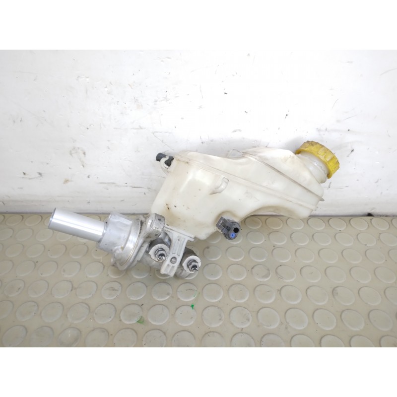 Vaschetta liquido pompa freni Fiat Grande Punto dal 2005 al 2018 cod 0204051107  1716989749708