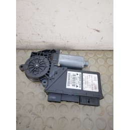 Motorino alzavetro ant dx Audi A4 8E B6 Avant dal 2000 al 2006 cod 8e1959802b  1732203865214