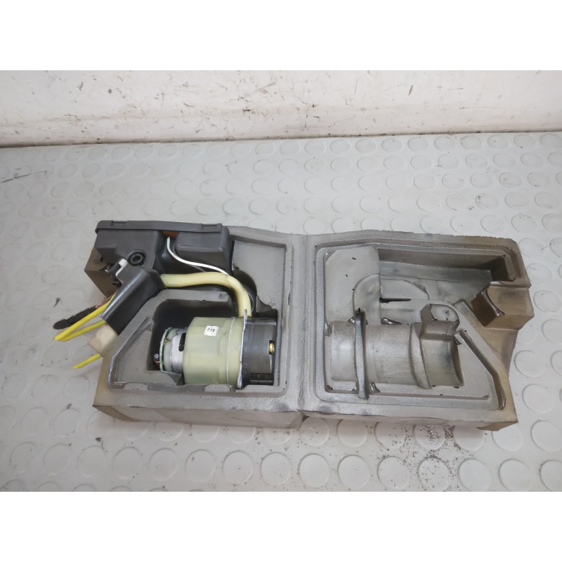 Compressore chiusura centralizzata Mercedes Classe A W168 dal 2000 al 2004 cod 1688000348  1741361410310