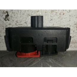 PULSANTE EMERGENZA QUATTRO FRECCE RENAULT MEGANE DAL 2008 AL 2016 3 SERIE COD.  2400000047247