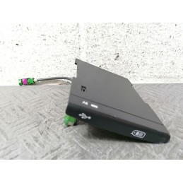 INGRESSO USB + ANTENNA TELEFONIA VW GOLF VII DAL 2012 AL 2019  2400000050810