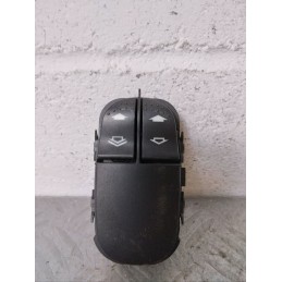 PULSANTIERA ALZAVETRO ALZACRISTALLO ANT. SX FORD FOCUS DEL 2002  2400000067771