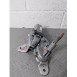 MOTORINO TERGICRISTALLO POST. TOYOTA YARIS DEL 2002  2400000068877