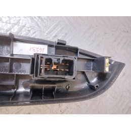 PULSANTIERA ALZAVETRO ALZACRISTALLO ANT. DX HYUNDAI GETZ DEL 2005  2400000067375