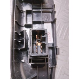 PULSANTIERA ALZAVETRO ALZACRISTALLO ANT. DX HYUNDAI GETZ DEL 2005  2400000067375