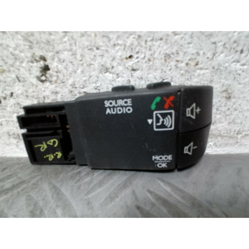 COMANDI RADIO RENAULT TWINGO DAL 2007 AL 2014 2 SERIE COD. 344422043AM  2400000049500