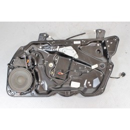 PANNELLO CON MECCANISMO ALZAVETRO ANT.DX SENZA MOTORINO VOLKS. PASSAT SW 05-10  2400000008003