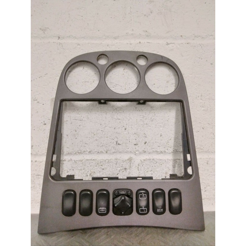 PULSANTIERA CENTRALE CRUSCOTTO MERCEDES CLASSE A W168 DEL 2001 COD. 1686802136  2400000098744