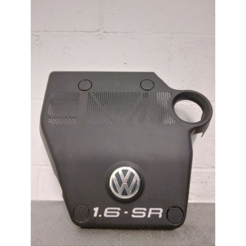 COPERTURA PLASTICA MOTORE VW GOLF 1.6 B. DEL 2000 COD. 06A103925AC  2400000103806