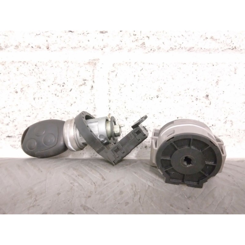 NOTTOLINO BLOCCHETTO ACCENSIONE CON CHIAVE FORD FOCUS DEL 2002 I SERIE  2400000108139